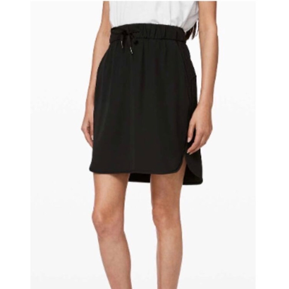 Lululemon On The Fly Skirt Black Luxtreme Drawstring Casual Mini Skirt Size 4